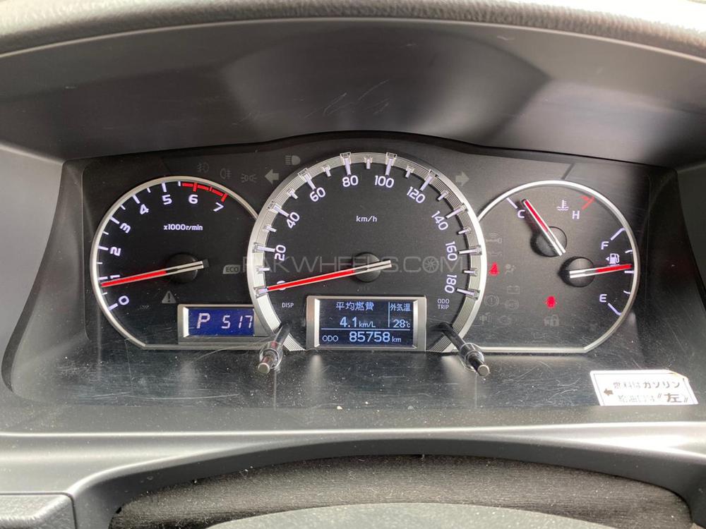 Toyota Hiace 2015 for Sale in Karachi Toyota Hiace 2015 for Sale in Karachi Image-7