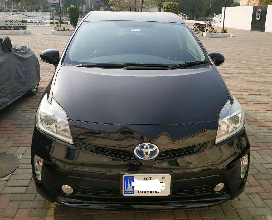 Toyota Prius 2012 for Sale in Lahore Image-1
