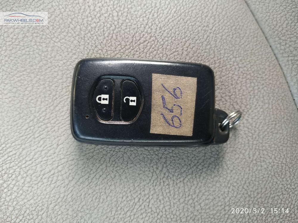 Toyota Prius 2012 for Sale in Lahore Toyota Prius 2012 for Sale in Lahore Image-21
