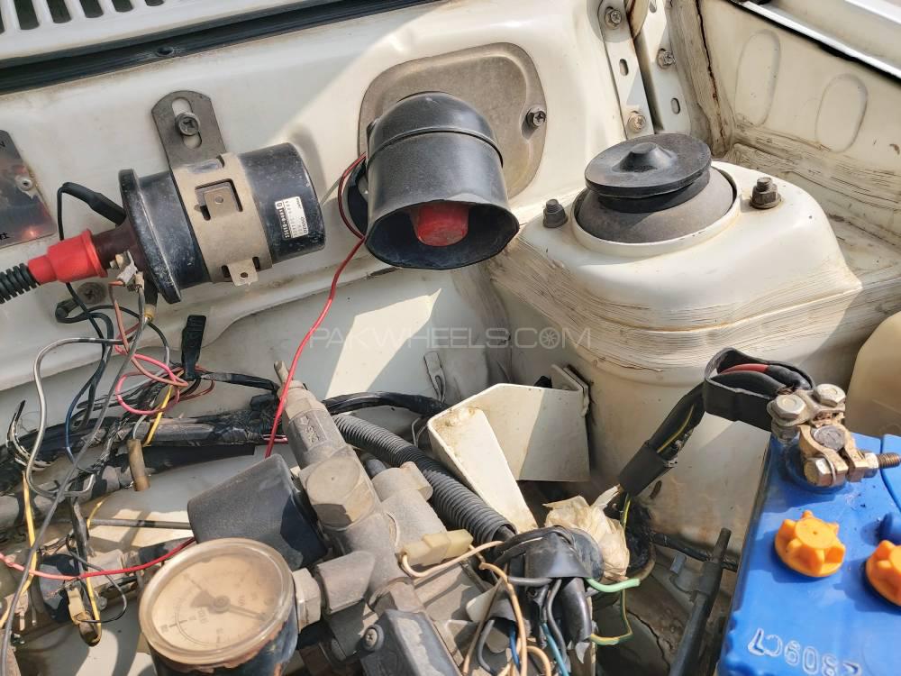 Suzuki Mehran 2009 for Sale in Lahore Suzuki Mehran 2009 for Sale in Lahore Image-5