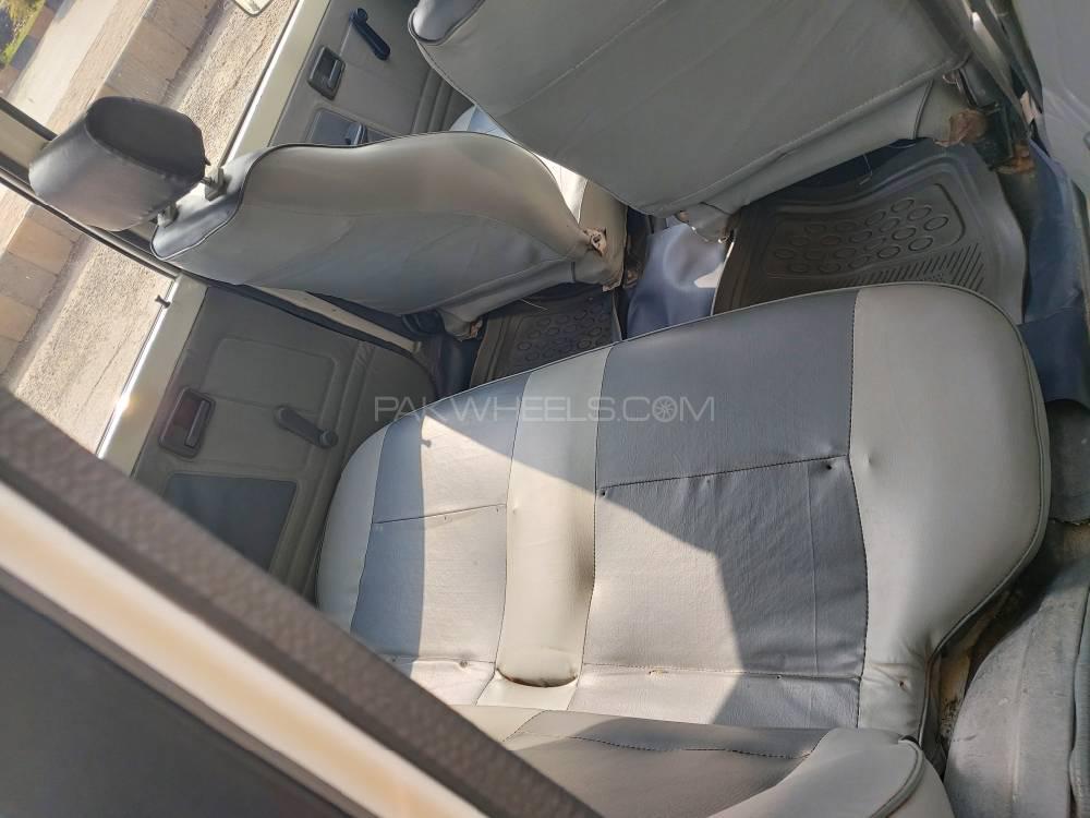 Suzuki Mehran 2009 for Sale in Lahore Suzuki Mehran 2009 for Sale in Lahore Image-10