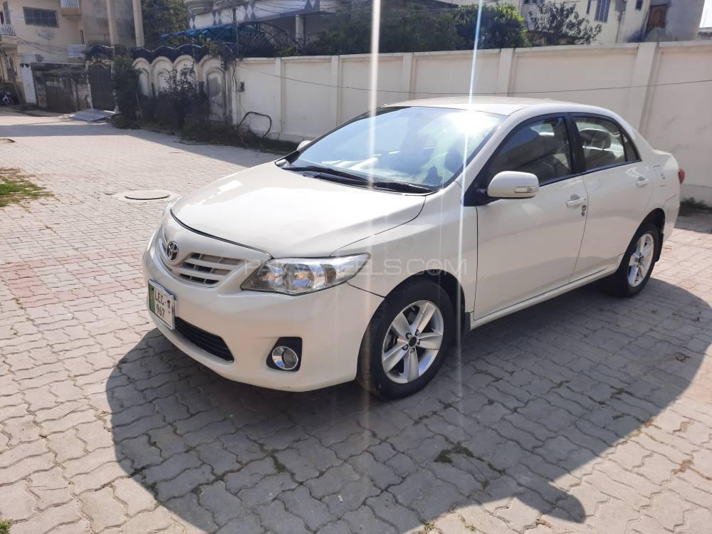Toyota Corolla 2013 for Sale in Sialkot Image-1