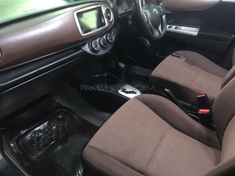 Toyota Vitz 2011 for Sale in Karachi Toyota Vitz 2011 for Sale in Karachi Image-12