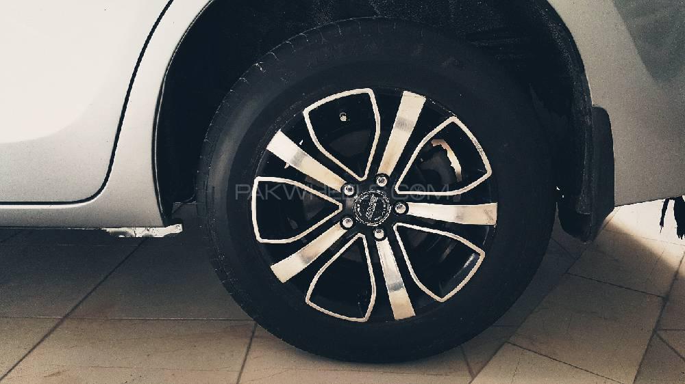 Toyota Corolla 2016 for Sale in Hyderabad Toyota Corolla 2016 for Sale in Hyderabad Image-8