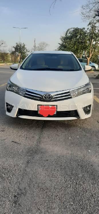 Toyota Corolla 2017 for Sale in Islamabad Image-1