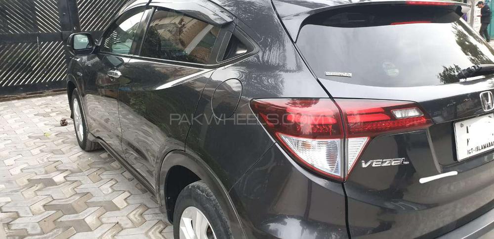 Honda Vezel 2014 for Sale in Islamabad Honda Vezel 2014 for Sale in Islamabad Image-5