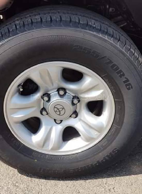 Toyota Surf 2001 for Sale in Lahore Toyota Surf 2001 for Sale in Lahore Image-9