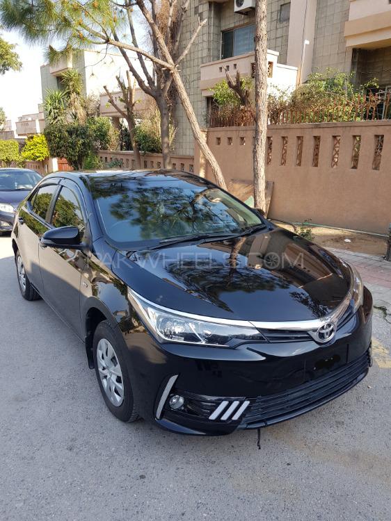 Toyota Corolla 2018 for Sale in Islamabad Image-1