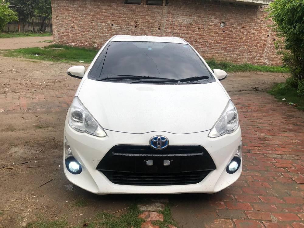 Toyota Aqua 2016 for Sale in Lahore Image-1