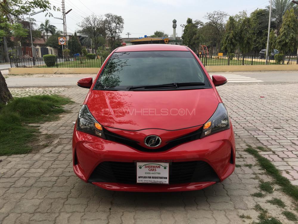 Toyota Vitz 2015 for Sale in Lahore Image-1