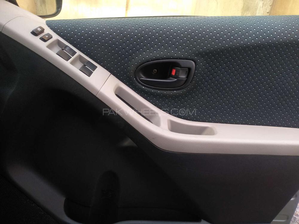 Toyota Vitz 2006 for Sale in Karachi Toyota Vitz 2006 for Sale in Karachi Image-10