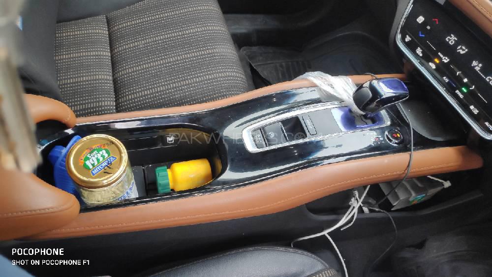 Honda Vezel 2016 for Sale in Islamabad Honda Vezel 2016 for Sale in Islamabad Image-14