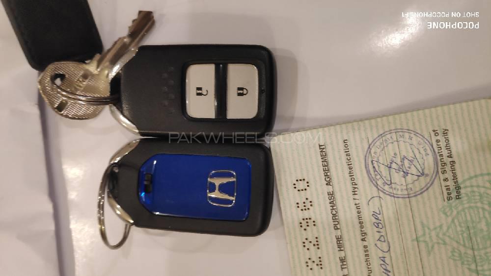 Honda Vezel 2016 for Sale in Islamabad Honda Vezel 2016 for Sale in Islamabad Image-19