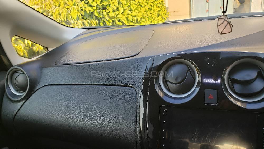 Nissan Note 2016 for Sale in Gujranwala Nissan Note 2016 for Sale in Gujranwala Image-12