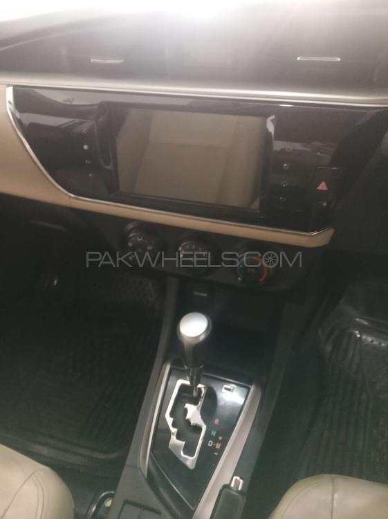 Toyota Corolla 2015 for Sale in Gujranwala Toyota Corolla 2015 for Sale in Gujranwala Image-11