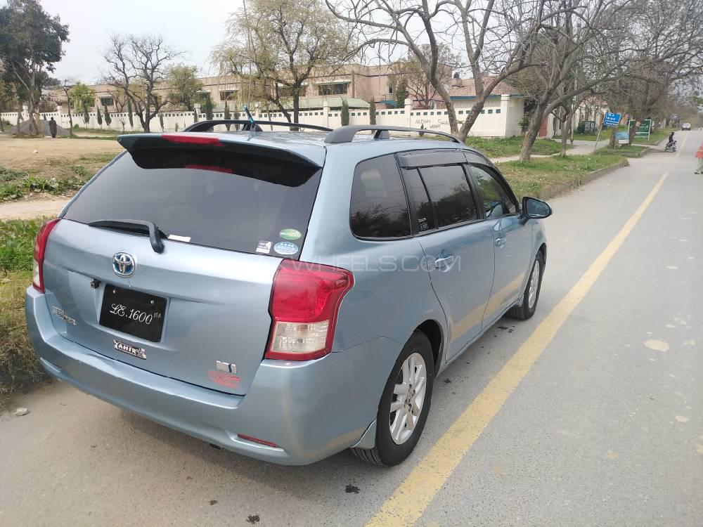 Toyota Corolla Fielder 2013 for Sale in Dera ismail khan Image-1