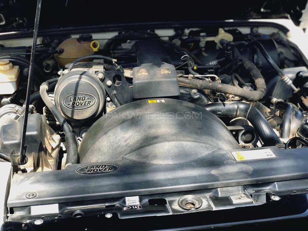 Land Rover Defender - 2015  Land Rover Defender - 2015  Image-8