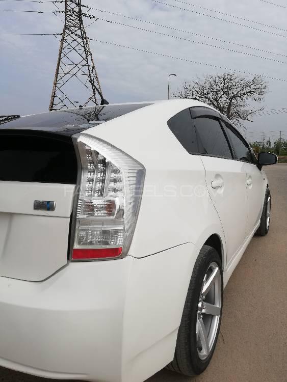 Toyota Prius 2010 for Sale in Sargodha Toyota Prius 2010 for Sale in Sargodha Image-5