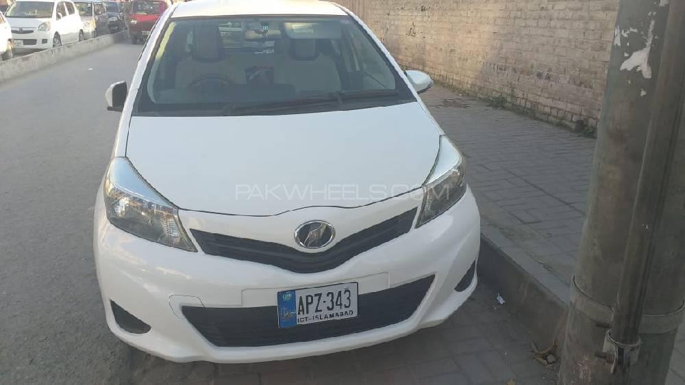 Toyota Vitz 2011 for Sale in Islamabad Image-1