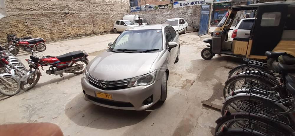 Toyota Corolla Axio 2012 for Sale in Quetta Image-1