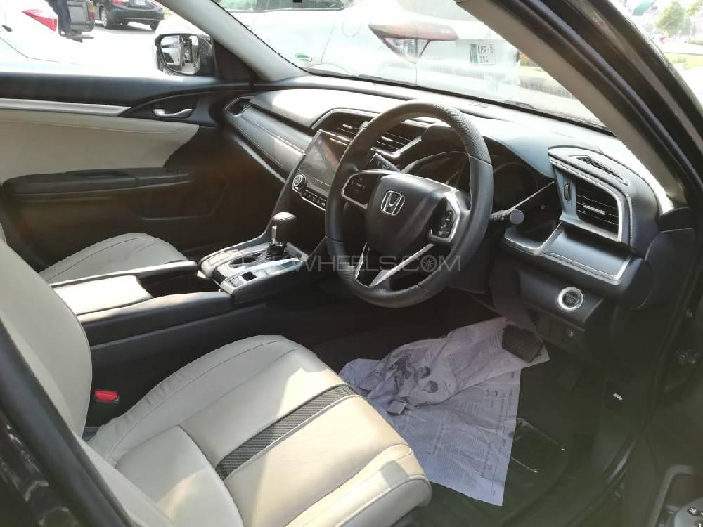 Honda Civic 2017 for Sale in Lahore Honda Civic 2017 for Sale in Lahore Image-3