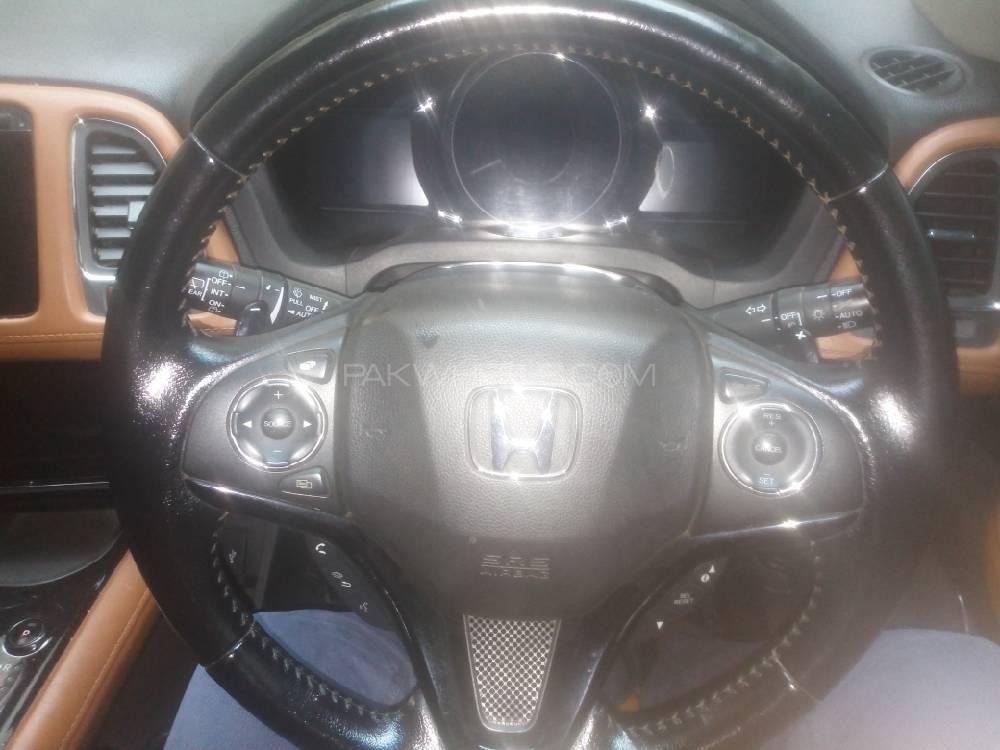 Honda Vezel 2014 for Sale in Lahore Honda Vezel 2014 for Sale in Lahore Image-18