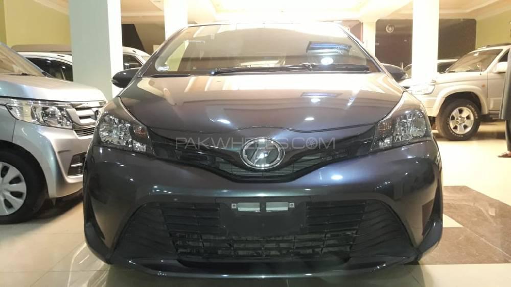 Toyota Vitz 2015 for Sale in Multan Image-1