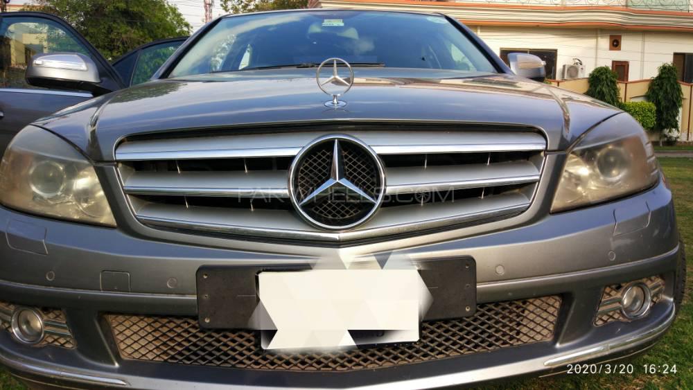 Mercedes Benz C Class 2007 for Sale in Multan Image-1