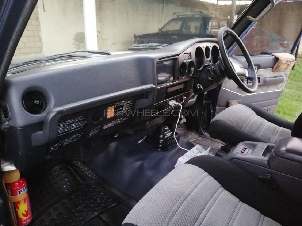 Toyota Land Cruiser - 1988  Toyota Land Cruiser - 1988  Image-8
