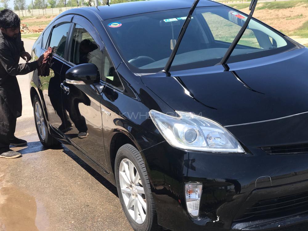 Toyota Prius 2013 for Sale in Faisalabad Toyota Prius 2013 for Sale in Faisalabad Image-4