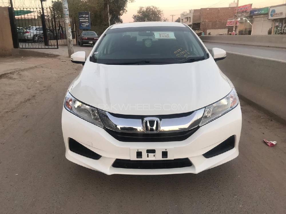 Honda Grace Hybrid 2015 for Sale in Lahore Image-1