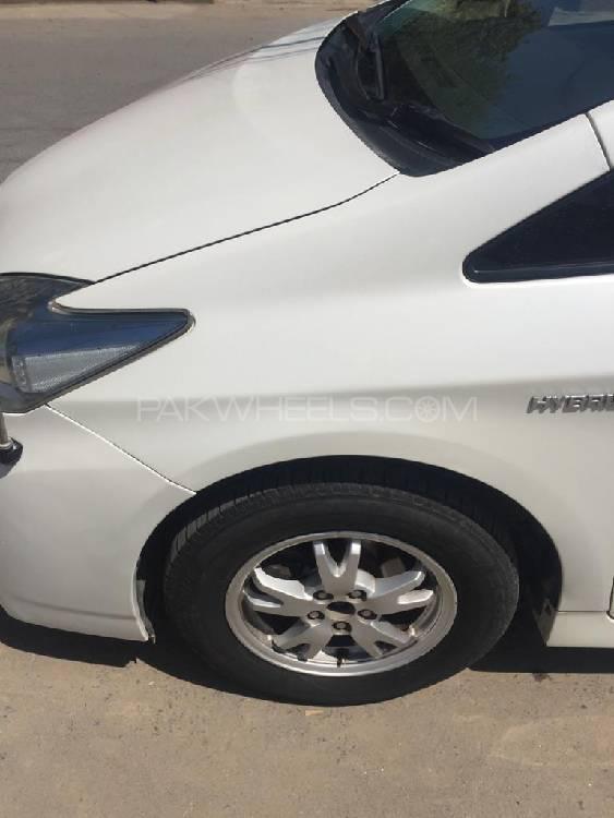 Toyota Prius 2010 for Sale in Lahore Toyota Prius 2010 for Sale in Lahore Image-4
