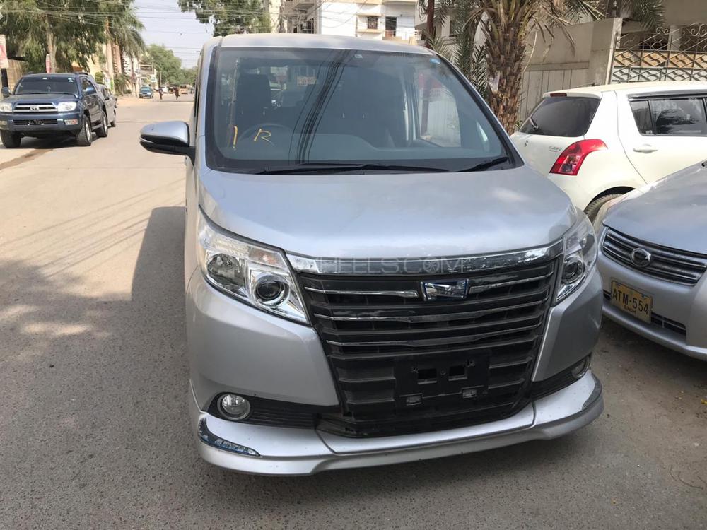 Toyota Noah 2014 for Sale in Lahore Image-1