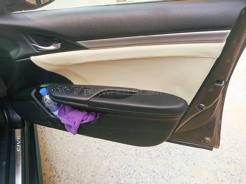 Honda Civic 2017 for Sale in Lahore Honda Civic 2017 for Sale in Lahore Image-17