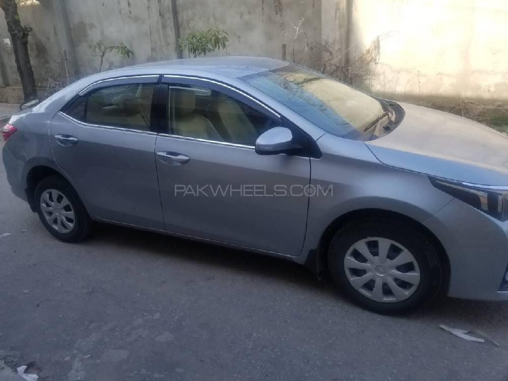 Toyota Corolla 2015 for Sale in Lahore Toyota Corolla 2015 for Sale in Lahore Image-7