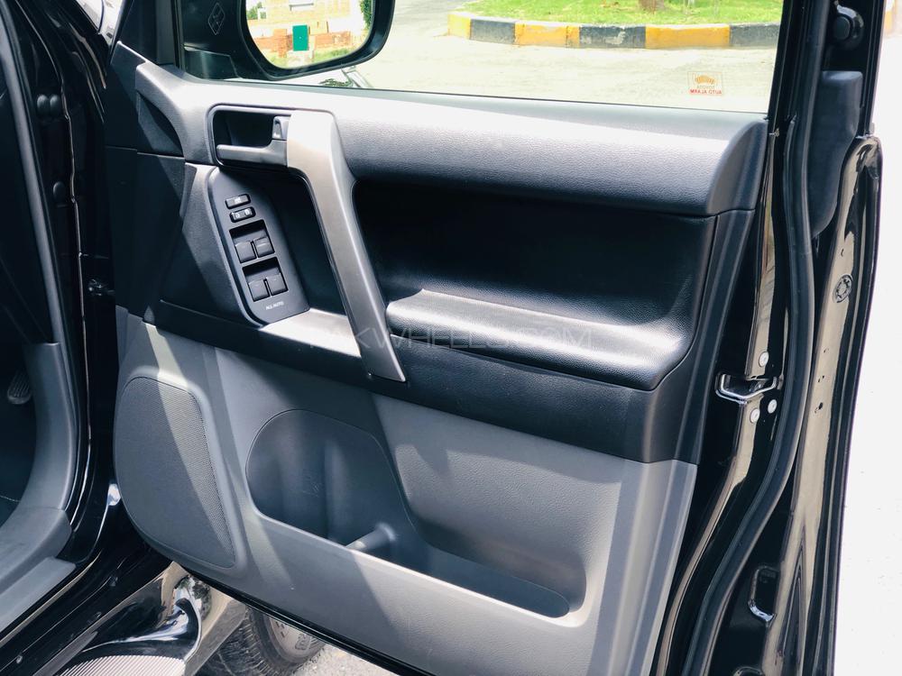 Toyota Prado 2013 for Sale in Faisalabad Toyota Prado 2013 for Sale in Faisalabad Image-16