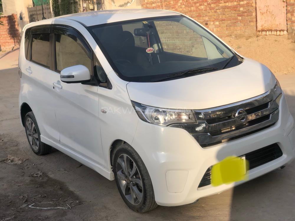 Nissan Dayz Highway Star 2014 for Sale in Faisalabad Nissan Dayz Highway Star 2014 for Sale in Faisalabad Image-2
