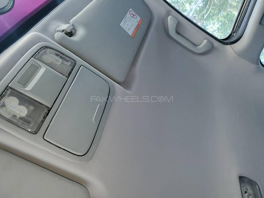 Honda Accord 2004 for Sale in Lahore Honda Accord 2004 for Sale in Lahore Image-10
