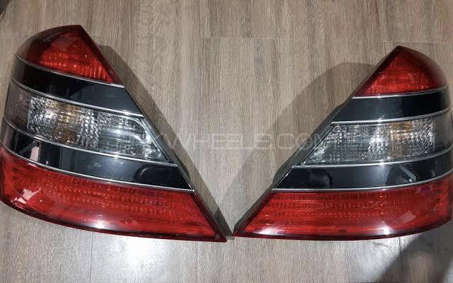 Mercedes Benz S Class Tail lights Image-1