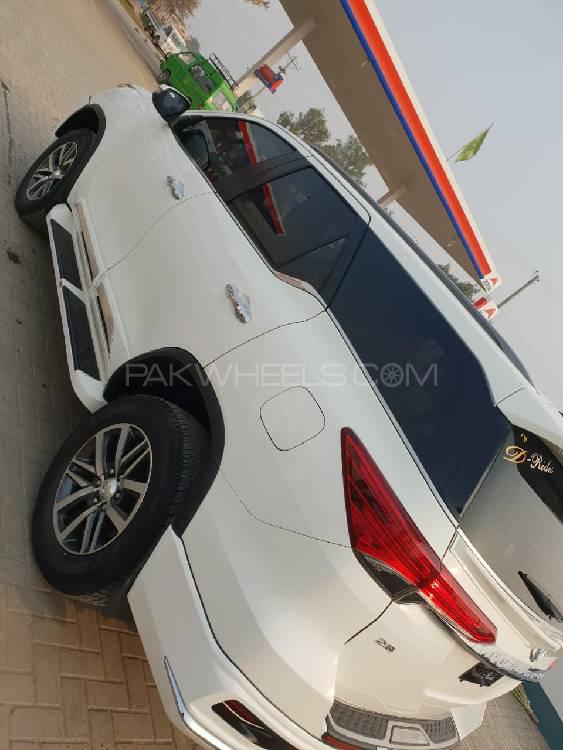 Toyota Fortuner 2018 for Sale in Sahiwal Toyota Fortuner 2018 for Sale in Sahiwal Image-4