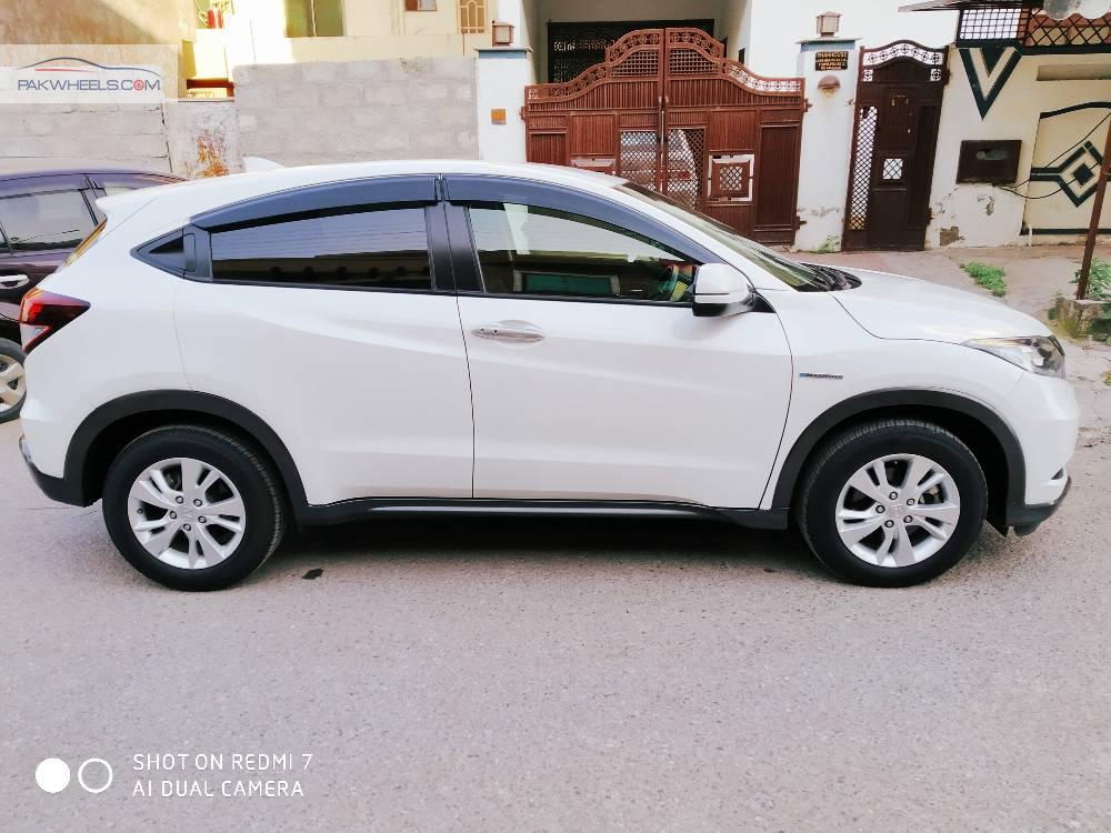 Honda Vezel 2014 for Sale in Islamabad Honda Vezel 2014 for Sale in Islamabad Image-6