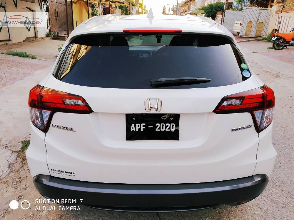 Honda Vezel 2014 for Sale in Islamabad Honda Vezel 2014 for Sale in Islamabad Image-7