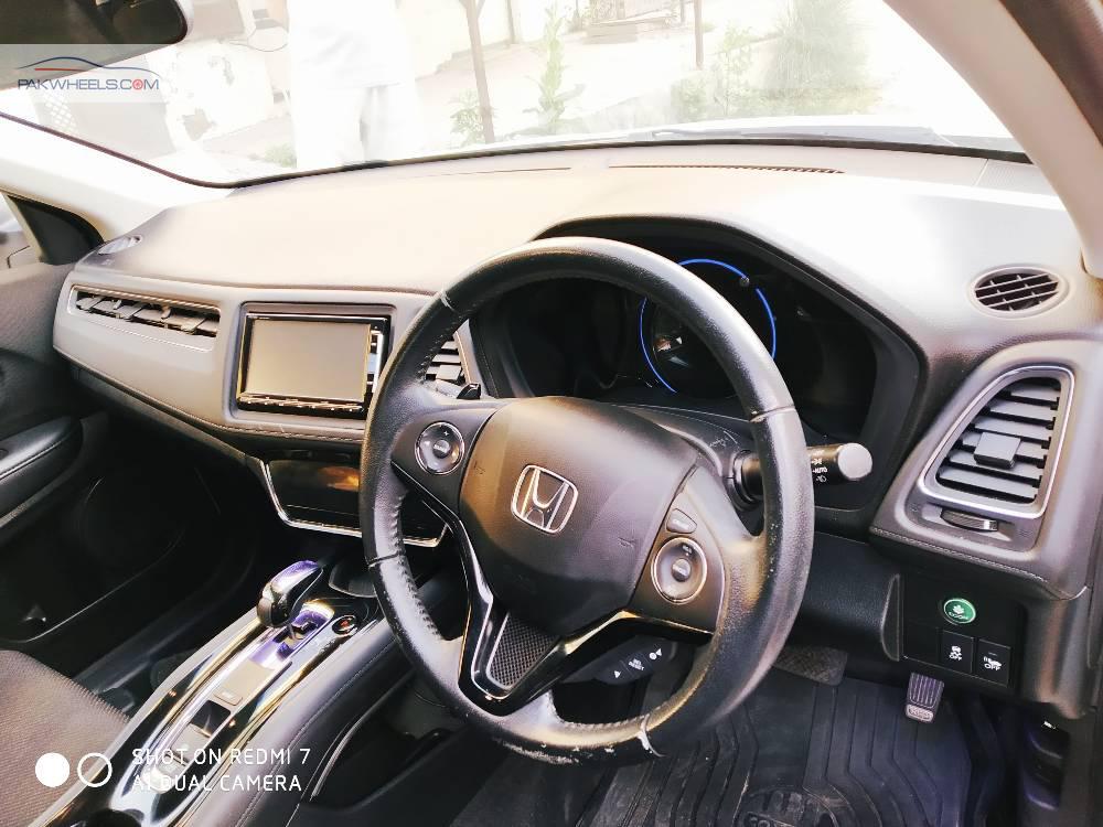Honda Vezel 2014 for Sale in Islamabad Honda Vezel 2014 for Sale in Islamabad Image-11