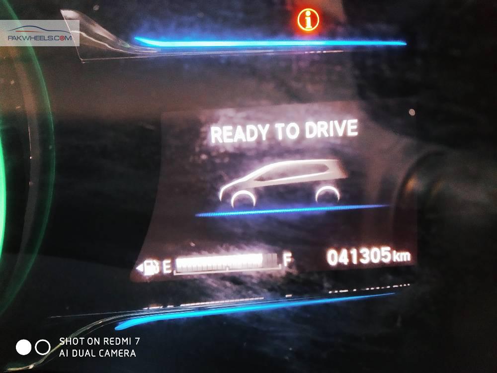 Honda Vezel 2014 for Sale in Islamabad Honda Vezel 2014 for Sale in Islamabad Image-12
