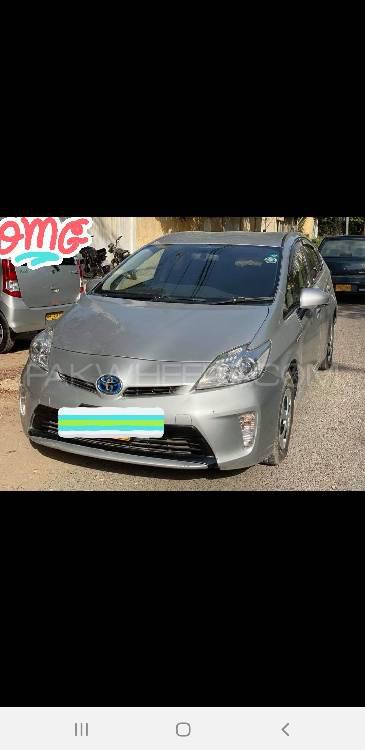 Toyota Prius 2013 for Sale in Karachi Toyota Prius 2013 for Sale in Karachi Image-3