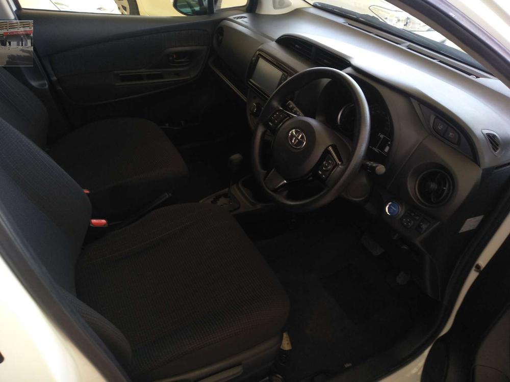 Toyota Vitz 2017 for Sale in Karachi Toyota Vitz 2017 for Sale in Karachi Image-4