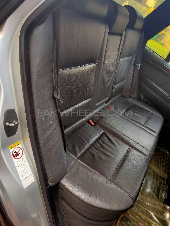 BMW X5 2002 for Sale in Lahore BMW X5 2002 for Sale in Lahore Image-5