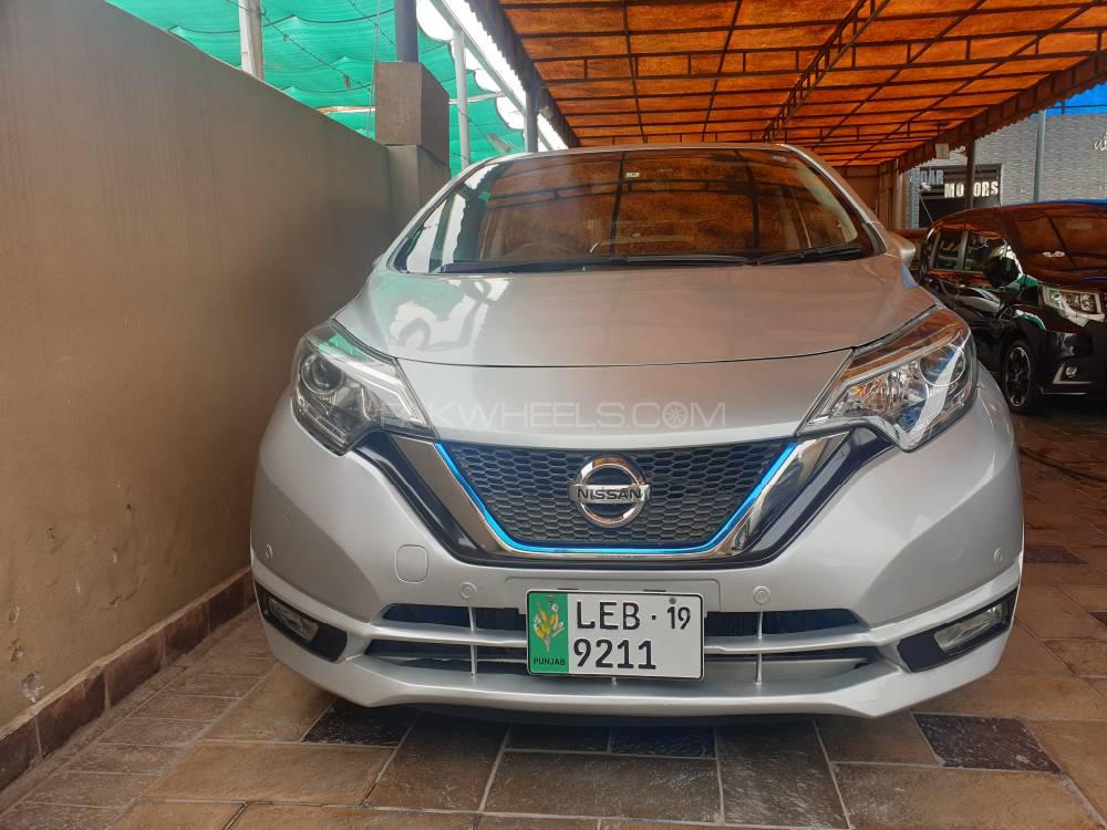 Nissan Note 2017 for Sale in Lahore Nissan Note 2017 for Sale in Lahore Image-2