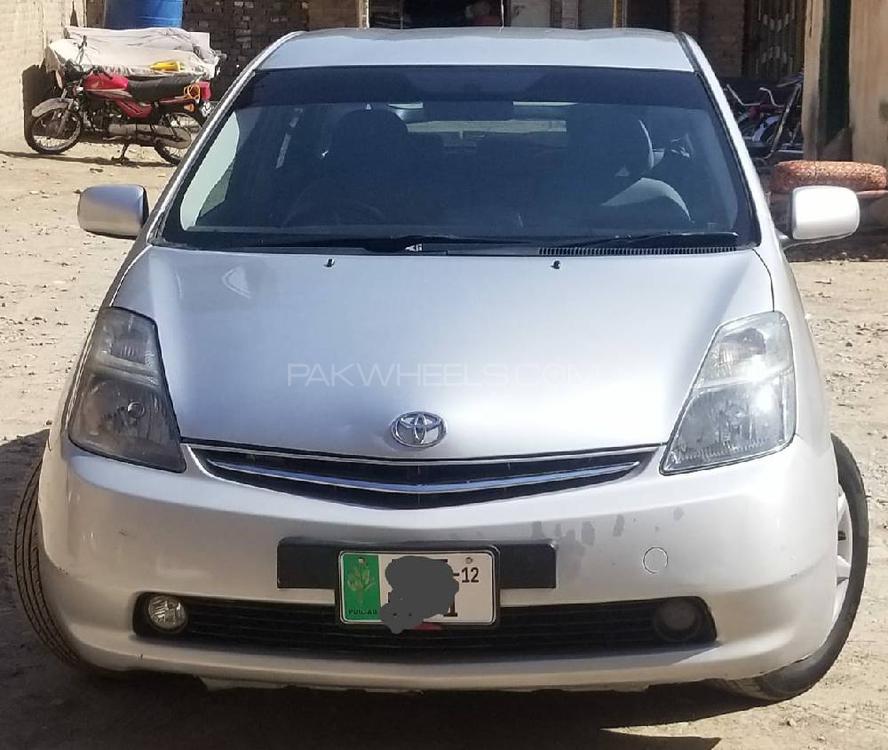 Toyota Prius 2009 for Sale in Peshawar Image-1