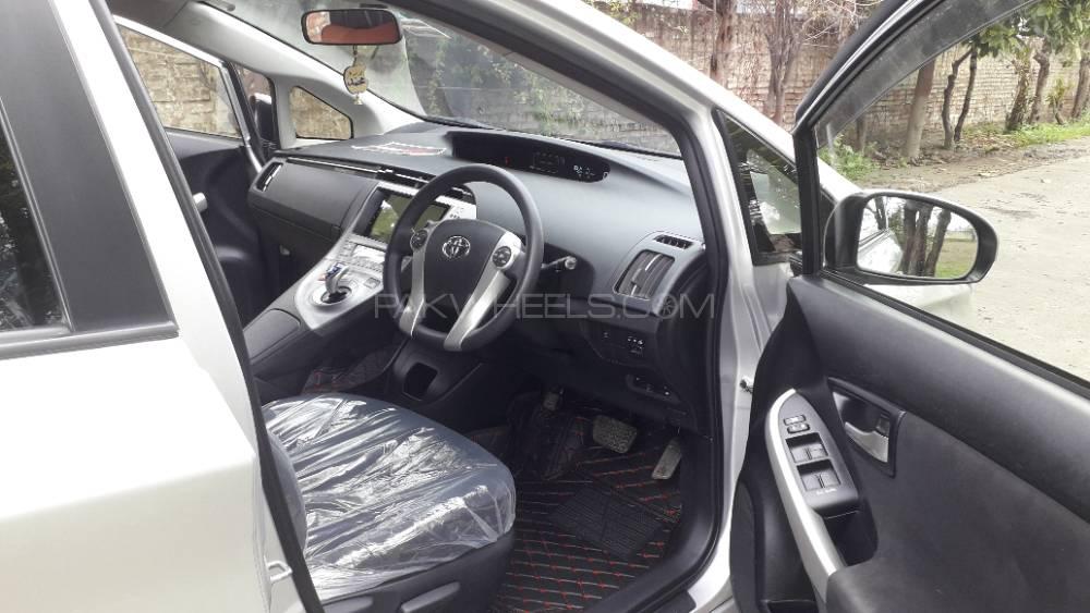 Toyota Prius 2014 for Sale in Faisalabad Toyota Prius 2014 for Sale in Faisalabad Image-13